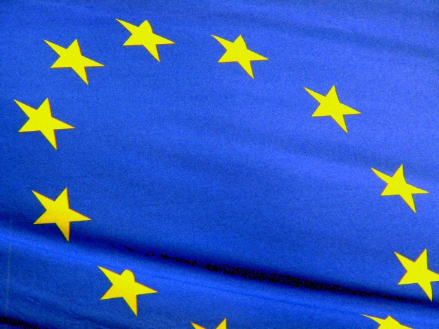 "Sans connexions efficaces, l'Europe ne pourra pas se développer ni prospérer", selon Siim Kallas, vice-président de la Commission européenne chargé des transports "Sans connexions efficaces, l'Europe ne pourra pas se développer ni prospérer", selon Siim Kallas, vice-président de la Commission européenne chargé des transports