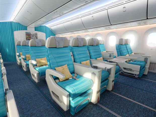 Avec le Tahitian Dreamliner, la compagnie introduit la nouvelle classe Premium Economy "MAONA". Couverture, coussin, trousse complète d’accessoires et avec ses nouveaux sièges Z535 de chez Zodiac offrant de l’espace pour les jambes et une inclinaison de 20 cm - DR : ATN