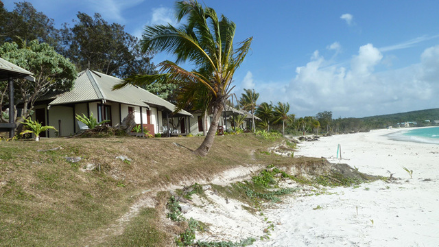 Carte de l'île de Lifou, l'hôtel se situe dans la Baie Wadra, sud est de l'île dans la tribu de Mu - Photo DR JdL