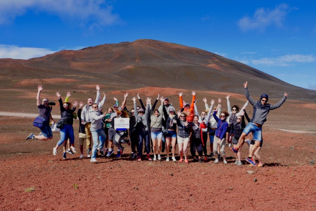 Les participants sur la route du volcan © Laurie Medina