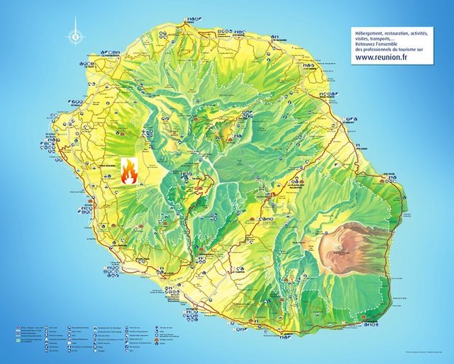 L'incendie s'est déclaré sur la côte ouest de l'île de la Réunion, une région assez sèche durant cette période de l'année - DR