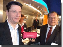 Denis Gancel, pdg de l'agence W, et Jean-Claude Rougerie, directeur général de la Cie des Wagons-Lits Denis Gancel, pdg de l'agence W, et Jean-Claude Rougerie, directeur général de la Cie des Wagons-Lits