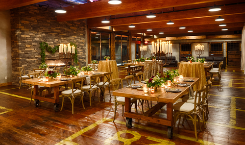 Source : Les bureaux de Pique Travel Design transformés en salle de réception pour un mariage