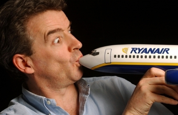 Si Ryanair revoit à la hausse sa prévision de bénéfice opérationnel pour l’ensemble de l’exercice à 440 millions d’euros au lieu de 400 millions attendus précédemment, le second semestre sera plus difficile. Si Ryanair revoit à la hausse sa prévision de bénéfice opérationnel pour l’ensemble de l’exercice à 440 millions d’euros au lieu de 400 millions attendus précédemment, le second semestre sera plus difficile.