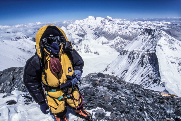 Au-delà de 8 000 mètres, on est dans la zone de la mort. Il y fait très froid, l’oxygène est rare et le corps ne peut y tenir beaucoup plus de 24 heures © Jean-Marc Porte