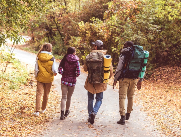 Le Slow Tourisme contribue à la diversification et à la diffusion de l’offre touristique française sur des territoires peu denses et sans site touristique majeur, et constitue ainsi pour ces territoires un levier de compétitivité et une opportunité pour élargir leurs offres et leurs clientèles - Auteur ArturVerkhovetskiy