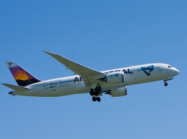Air Austral cherche des solutions pour pouvoir mener à bien son programme estival 2019, alors que la haute saison démarre le 15 juin - DR : Wikimedia, Domenjod Air Austral cherche des solutions pour pouvoir mener à bien son programme estival 2019, alors que la haute saison démarre le 15 juin - DR : Wikimedia, Domenjod