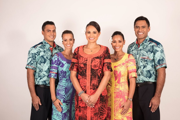 Les nouveaux uniformes d'Air Tahiti Nui pour les hôtesses et le stewards - DR Les nouveaux uniformes d'Air Tahiti Nui pour les hôtesses et le stewards - DR
