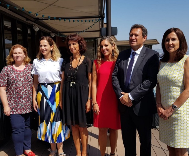 François Canson, président du CRT Provence-Alpes-Côte d'Azur entouré des directrices des comités départementaux du tourisme de la région - DR François Canson, président du CRT Provence-Alpes-Côte d'Azur entouré des directrices des comités départementaux du tourisme de la région - DR