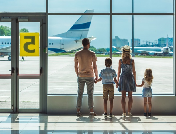 Le Préambule et l’article 4 du Règlement prévoient le cas du refus d’embarquement de passagers et mettent en place un système de négociation (pour les passagers volontaires) et de prise en charge, outre une indemnisation forfaitaire en cas de refus contre la volonté des passagers - DR : DepositPhotos, ArturVerkhovetskiy