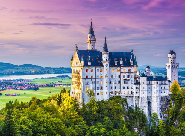 Le Château de Neuschwanstein en Allemagne près de Füssen dans l'Allgäu - Depositphotos.fr sepavone Le Château de Neuschwanstein en Allemagne près de Füssen dans l'Allgäu - Depositphotos.fr sepavone
