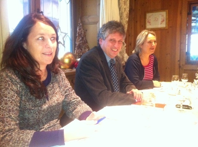 Pascale Gaston, Helmut Gschwentner et Martine Grasser, dans un petit salon de l'hôtel Schwarzbrunn, le berceau familiale de Travel Europe - Photo DR Pascale Gaston, Helmut Gschwentner et Martine Grasser, dans un petit salon de l'hôtel Schwarzbrunn, le berceau familiale de Travel Europe - Photo DR