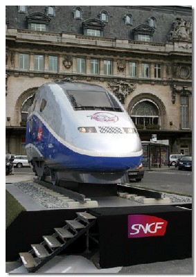 Révélation du label « 25 ans du TGV » à Paris Gare de Lyon le 27 février dernier et présentation du nouveau TGV Est P.O.S