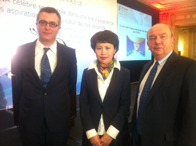 Alain Ettedgui, Yuqi Tian et Robert Darfeuille - Photo BF Alain Ettedgui, Yuqi Tian et Robert Darfeuille - Photo BF