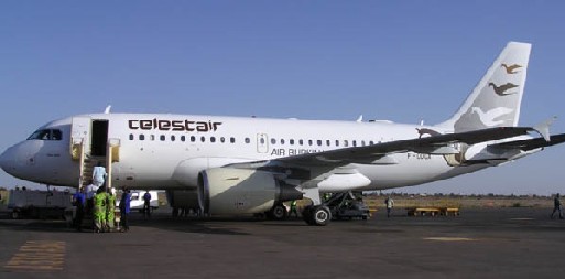 A la différence de la photo ci-dessus, la carlingue de l’A319 est désormais vierge et ne porte plus le nom de Celestair, suite à une «incompréhension» des autorités maliennes