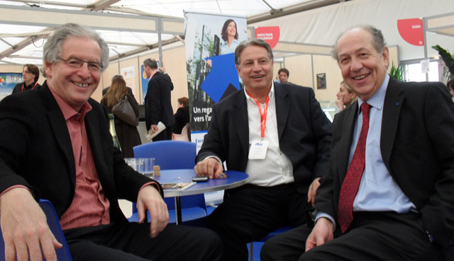 Jean-François Alexandre (droite), en compagnie de Mumtaz Teker, DG de Pacha Tours (centre) et de René-Marc Chikli (gauche), président du CETO, lors du Ditex 2010 - DR