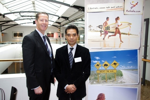 Andrew McEvoy, directeur général de Tourism Australia et Sarjan Darus, DG France de Malaysia Airlines - Photo DR