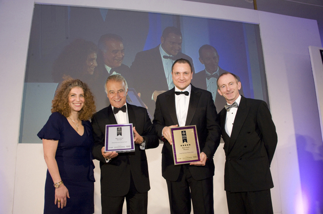 L'équipe dirigeante du Fairmont Monte Carlo a reçu de nombreux prix lors de la cérémonie des International Hotel Awards 2011, à Londres - Photo DR L'équipe dirigeante du Fairmont Monte Carlo a reçu de nombreux prix lors de la cérémonie des International Hotel Awards 2011, à Londres - Photo DR