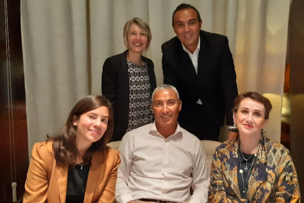 Autour de Raouf Benslimane, Christel Lignoux Animatrice des ventes réseaux, Camille Brossard chargée des projets marketing, Agathe Roussey et Ali Benslimane directeur commercial - Photo MS Autour de Raouf Benslimane, Christel Lignoux Animatrice des ventes réseaux, Camille Brossard chargée des projets marketing, Agathe Roussey et Ali Benslimane directeur commercial - Photo MS