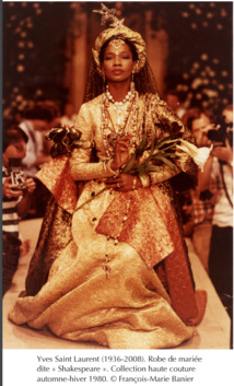 Musée des Tissus : Yves Saint Laurent s'offre la part du Lyon...  Musée des Tissus : Yves Saint Laurent s'offre la part du Lyon...