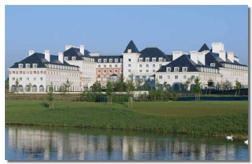 Disneyland : Mövenpick Dream Castle Hotel change de management