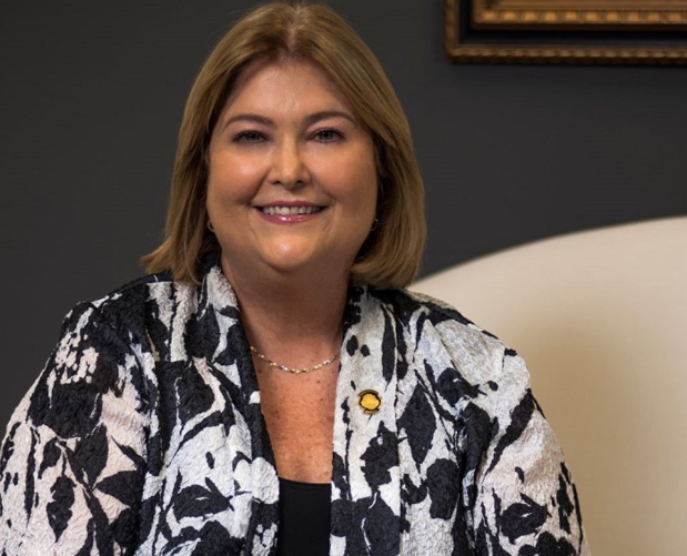 Maria Amlia Revelo Ministre du Tourisme du Costa Rica. Maria Amlia Revelo Ministre du Tourisme du Costa Rica.