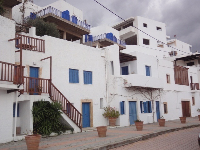 Arrivée à Makrigialos, ma maison sur le port - Photo A.P