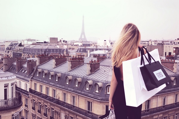 En Île-de-France, près de 26 millions de visiteurs effectuent chaque année des achats de biens durables - DR : Paris Shopping Tour