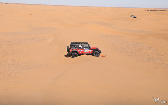 Armelle Medard Lang et Mourad Majoul seront sur la ligne de départ au volant d'une Jeep préparé par BUMPEROFFROAD. - DR