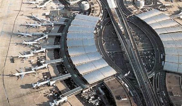 Ce qui frappe tout d’abord est l'extrême complexité de l'aéroport Roissy Charles de Gaulle - Photo Gérard Halary