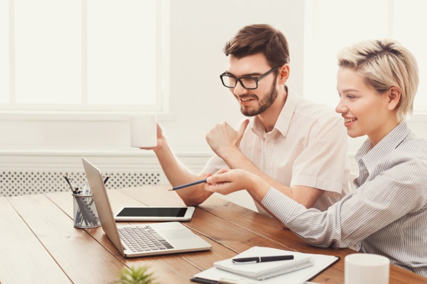 Si les work couples naissent de façon spontanée, ils peuvent rapidement devenir de vrais alliés pour l’entreprise - DR : Despositphotos Si les work couples naissent de façon spontanée, ils peuvent rapidement devenir de vrais alliés pour l’entreprise - DR : Despositphotos