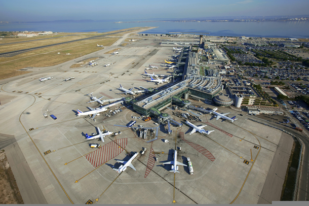 La part de marché du low cost s'élève désormais à 31% sur les plates-formes de province.&nbsp;A Marseille, la suppression de la base Ryanair explique en grande partie la baisse à -19,9% pour les passagers low cost. L’ouverture de la base Air France au dernier trimestre a freiné quelque peu la chute générale - DR : C.Moirenc