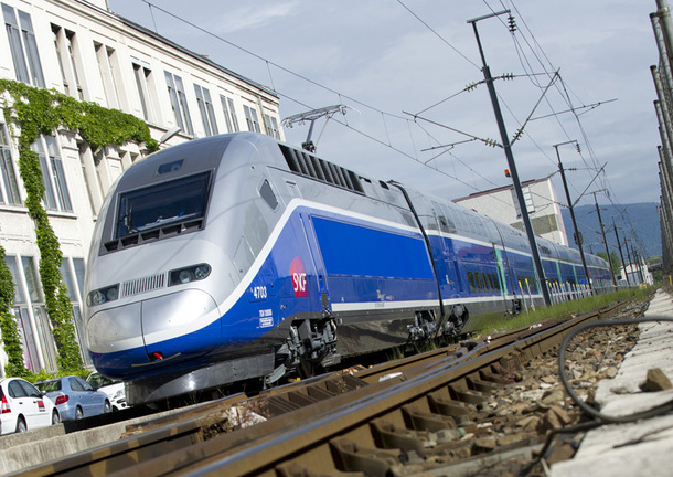Le TGV Lyria s’affirme de plus en plus dans le paysage ferroviaire européen. En 2011, son chiffre d’affaires atteint 280M€, en hausse de 8 % - DR : Alstom