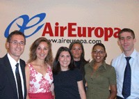 L’équipe commerciale d’Air Europa France aux côtés de son directeur Alcino Ribeiro