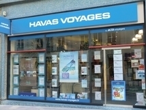 La vitrine de l'agence de la rue d'Alsace affiché sur le site agences.havas-voyages.fr La vitrine de l'agence de la rue d'Alsace affiché sur le site agences.havas-voyages.fr