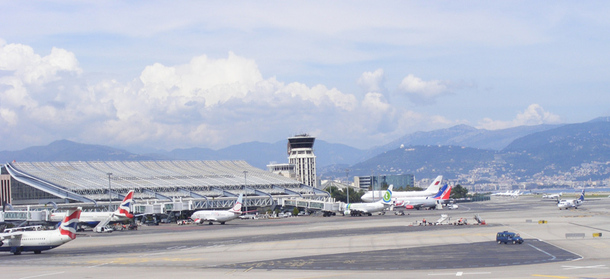 Parmi les nouveautés de l'été 2012, Lufthansa desservira le nouvel aéroport de Berlin Brandebourg, Easyjet se lance à la conquête de Barcelone face à Iberia, Air France d’Athènes et de Tel Aviv face à Israir alors que SAS et Norwegian se concurrencent sur Bergen, Oslo, Stavanger, Trodheim, Stockholm et Copenhague - DR Parmi les nouveautés de l'été 2012, Lufthansa desservira le nouvel aéroport de Berlin Brandebourg, Easyjet se lance à la conquête de Barcelone face à Iberia, Air France d’Athènes et de Tel Aviv face à Israir alors que SAS et Norwegian se concurrencent sur Bergen, Oslo, Stavanger, Trodheim, Stockholm et Copenhague - DR