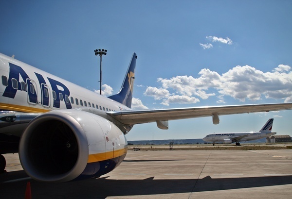 Ce que Ryanair reproche aux agences en ligne c’est de capturer ses tarifs pour les intégrer dans leurs offres aériennes… en y ajoutant des frais d’intervention. /photo JDL