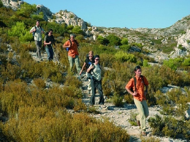 Aujourd'hui le trekking s'est largement développé, englobant aussi bien les randonnées d'un week-end dans les Alpes, que les trekking-urbains - Photo DR