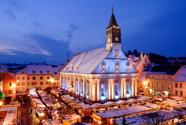 Le marché de Noël de Montbeliard se tient du 24 novembre au 24 décembre 2019 - Crédit photo : Marché de Noël de Montbéliard