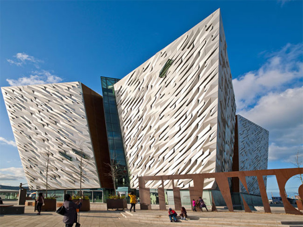 Titanic Belfast Experience entièrement dédié au Titanic Co. Antrim Irlande du Nord - Copyright Tourisme Irlandais Titanic Belfast Experience entièrement dédié au Titanic Co. Antrim Irlande du Nord - Copyright Tourisme Irlandais