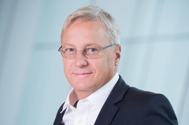 " nous acceptons le défi de la décarbonisation de notre industrie parce que nous pensons qu’Airbus a la culture, la technologie et les moyens de transformer cette obligation en un avantage compétitif pour notre maison et le bénéfice de nos clients...." Crédit photo Airbus - P. Masclet Master Films " nous acceptons le défi de la décarbonisation de notre industrie parce que nous pensons qu’Airbus a la culture, la technologie et les moyens de transformer cette obligation en un avantage compétitif pour notre maison et le bénéfice de nos clients...." Crédit photo Airbus - P. Masclet Master Films