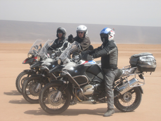 Un roadbook et un briefing sont prévus tous les jours. L'accompagnateur ferme systématiquement la marche, ce qui surprend les clients au départ  - DR Un roadbook et un briefing sont prévus tous les jours. L'accompagnateur ferme systématiquement la marche, ce qui surprend les clients au départ  - DR