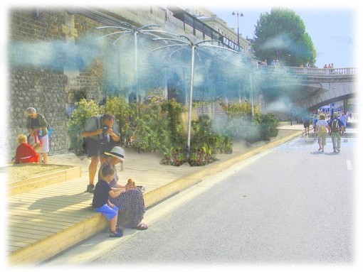 Un petit air de Croisette sous les ponts de Paris...