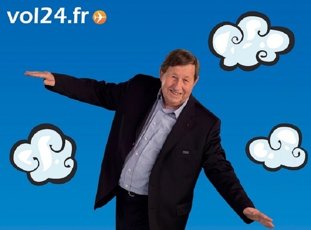 Les spots publicitaires de Vol24.fr mettant en scène l'ancien entraîneur de l'équipe de football d'Auxerre, Guy Roux, continuent d'être diffusés sur plusieurs chaînes de télévision en France - Photo service presse de Vol24.fr