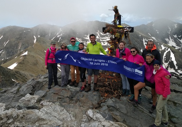 Une partie de l'équipe de Voyages Ruban Bleu en "expédition" au Canigou (Pyrénées Orientales) - DR : Ruban Bleu