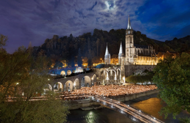 Lourdes : inspirante et spirituelle en diable ! Lourdes : inspirante et spirituelle en diable !