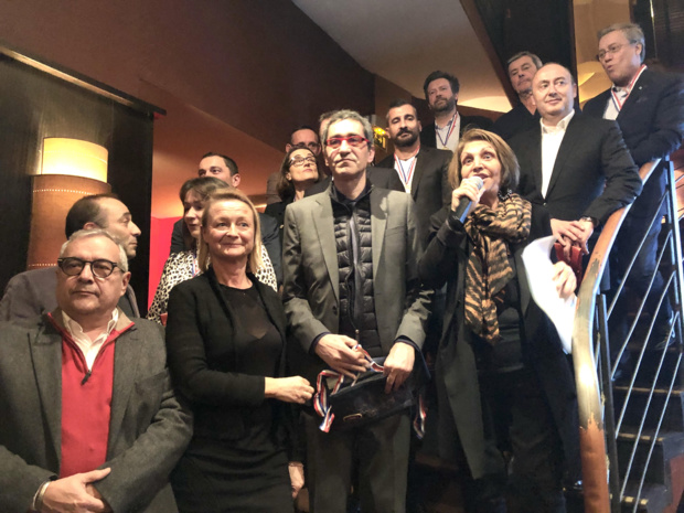 Le CEDIV et une partie de son CA pose avec ses fournisseurs /crédit photo JDL