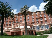 Saint Tropez : le luxe conjugué au pluriel au ''Beauvallon''