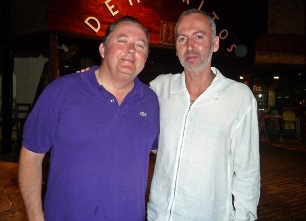 (dte) Pierre-André Romano concepteur et patron de Twimtravel et son correspondant réceptif à Chypre, Christophe Chaillou (Créative Tours) un français établi sur l'île depuis 25 ans./photo MS (dte) Pierre-André Romano concepteur et patron de Twimtravel et son correspondant réceptif à Chypre, Christophe Chaillou (Créative Tours) un français établi sur l'île depuis 25 ans./photo MS