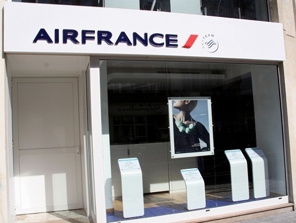 Après des années de fuite en avant et de faux fuyants, la crise du transport aérien va présenter la douloureuse à la compagnie tricolore et à ses représentants syndicaux./photo JDL Après des années de fuite en avant et de faux fuyants, la crise du transport aérien va présenter la douloureuse à la compagnie tricolore et à ses représentants syndicaux./photo JDL